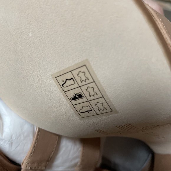 belle by sigerson morrison High Heel Tan Studded Leather Cage Sandals Nib 8 - Picture 14 of 15